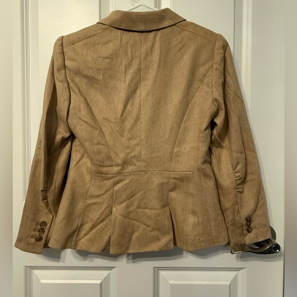 The Limited Cream/Tan 2 Piece Suit - Picture 7 of 11
